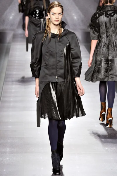 Look 33